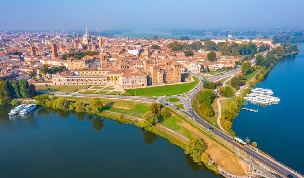 Vai all'approfondimento Case della Comunità - Provincia di Mantova