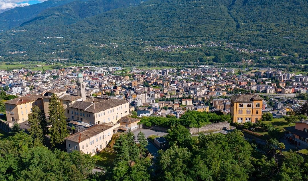 Vai all'approfondimento Grandi apparecchiature- Provincia di Sondrio